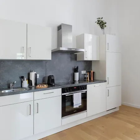 Limehome Baederstrasse *