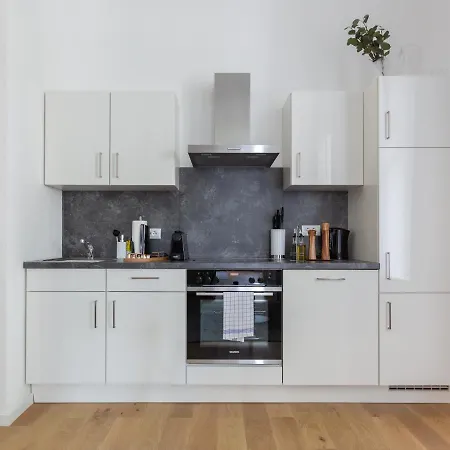 Limehome Baederstrasse *