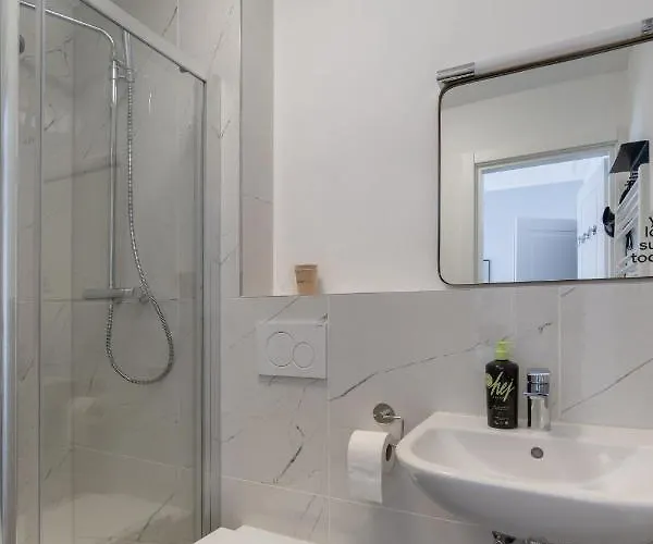 Limehome Baederstrasse Ξενοδοχείο με διαμερίσματα Μπάντεν-Μπάντεν